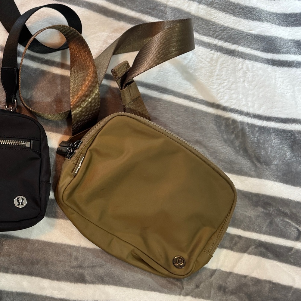 Lululemon belt bag